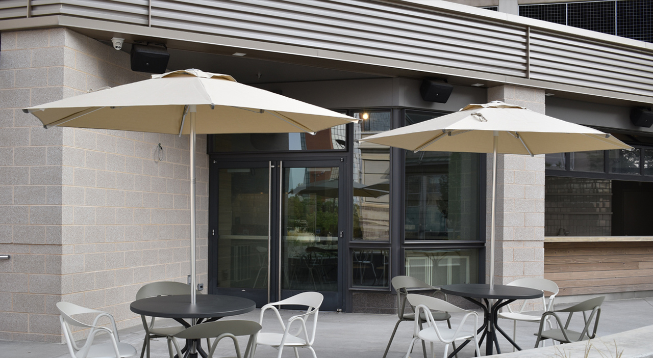 commerical outdoor umbrella 2