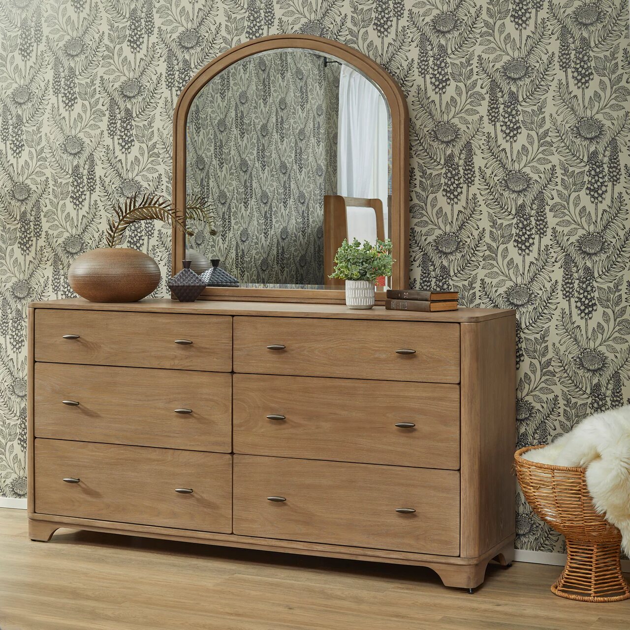 hotel dresser