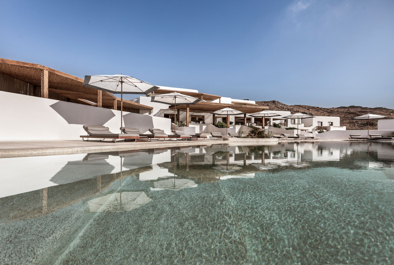 pool lounge chairs