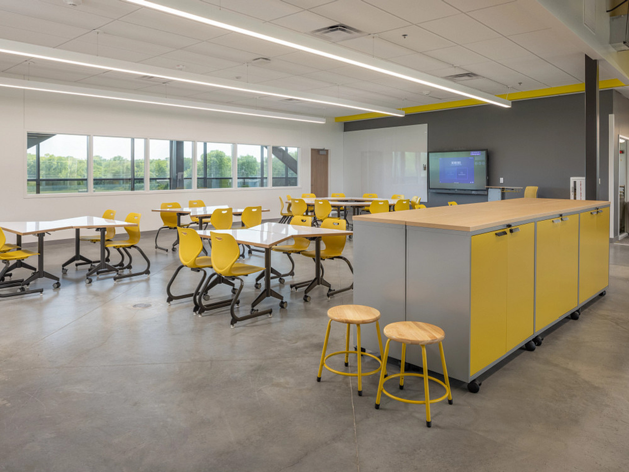 classroom furniture 3