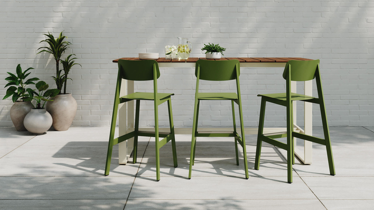 outdoor bar height table