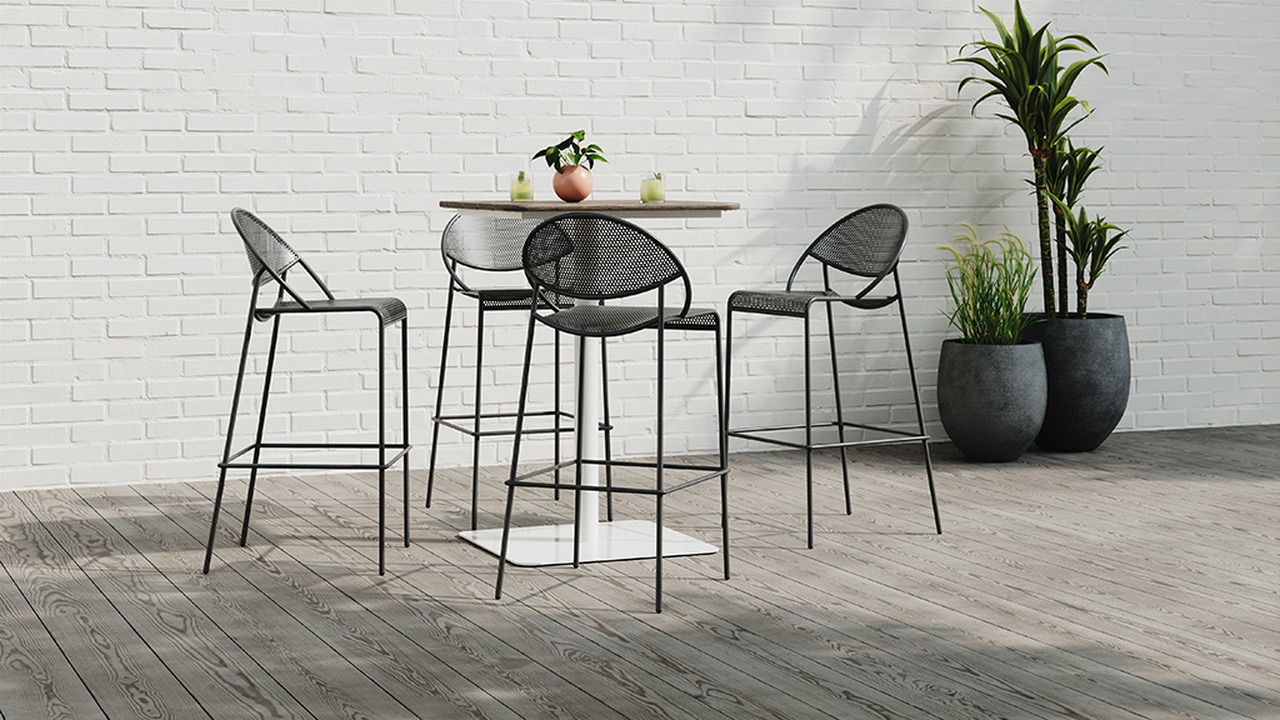 outdoor bar stools