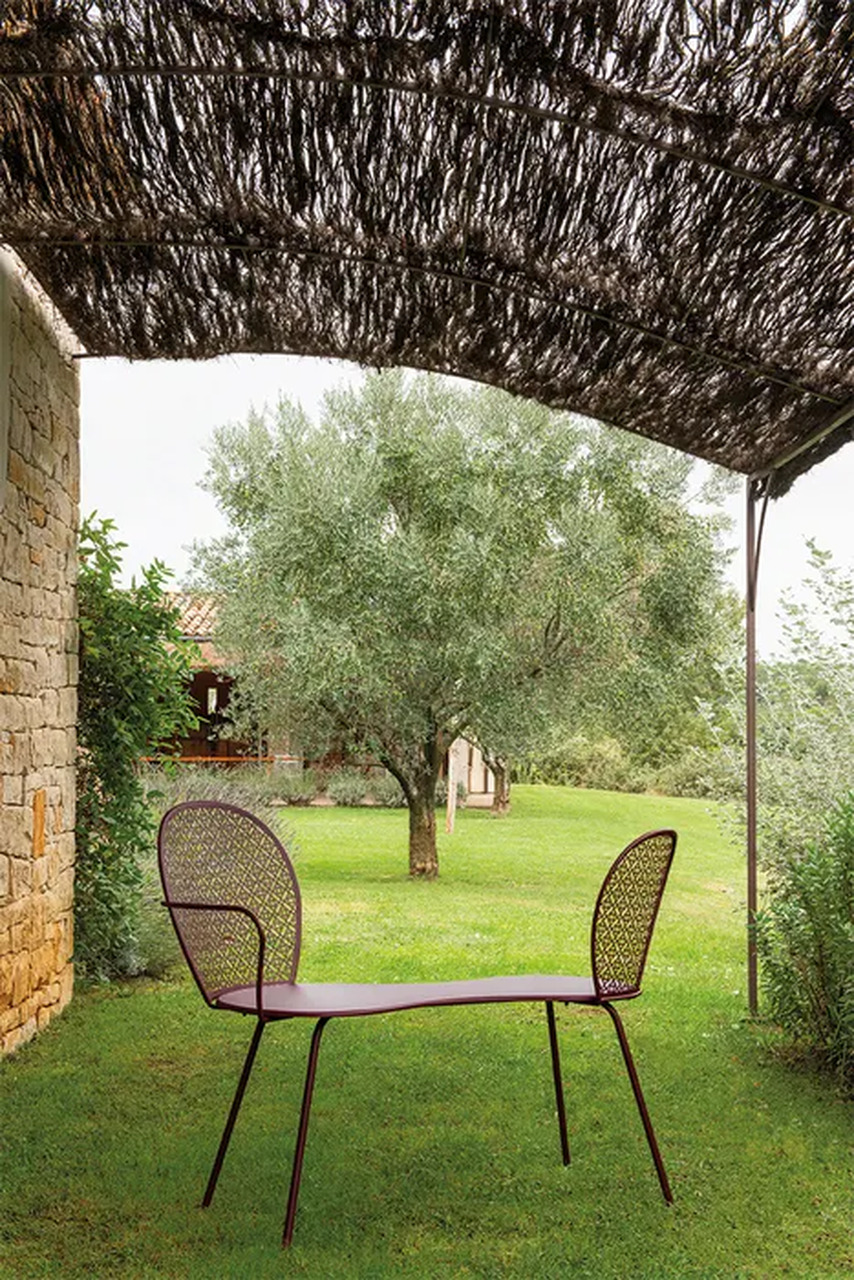 outdoor bench