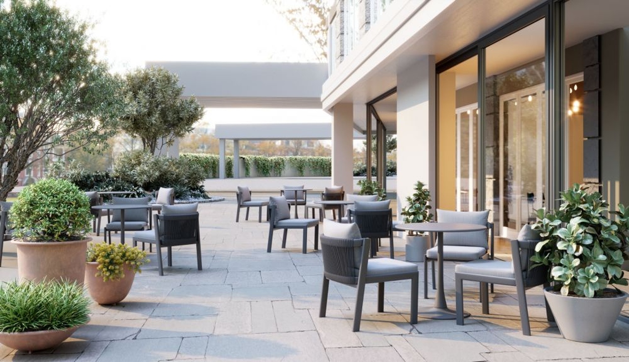 outdoor dining 2