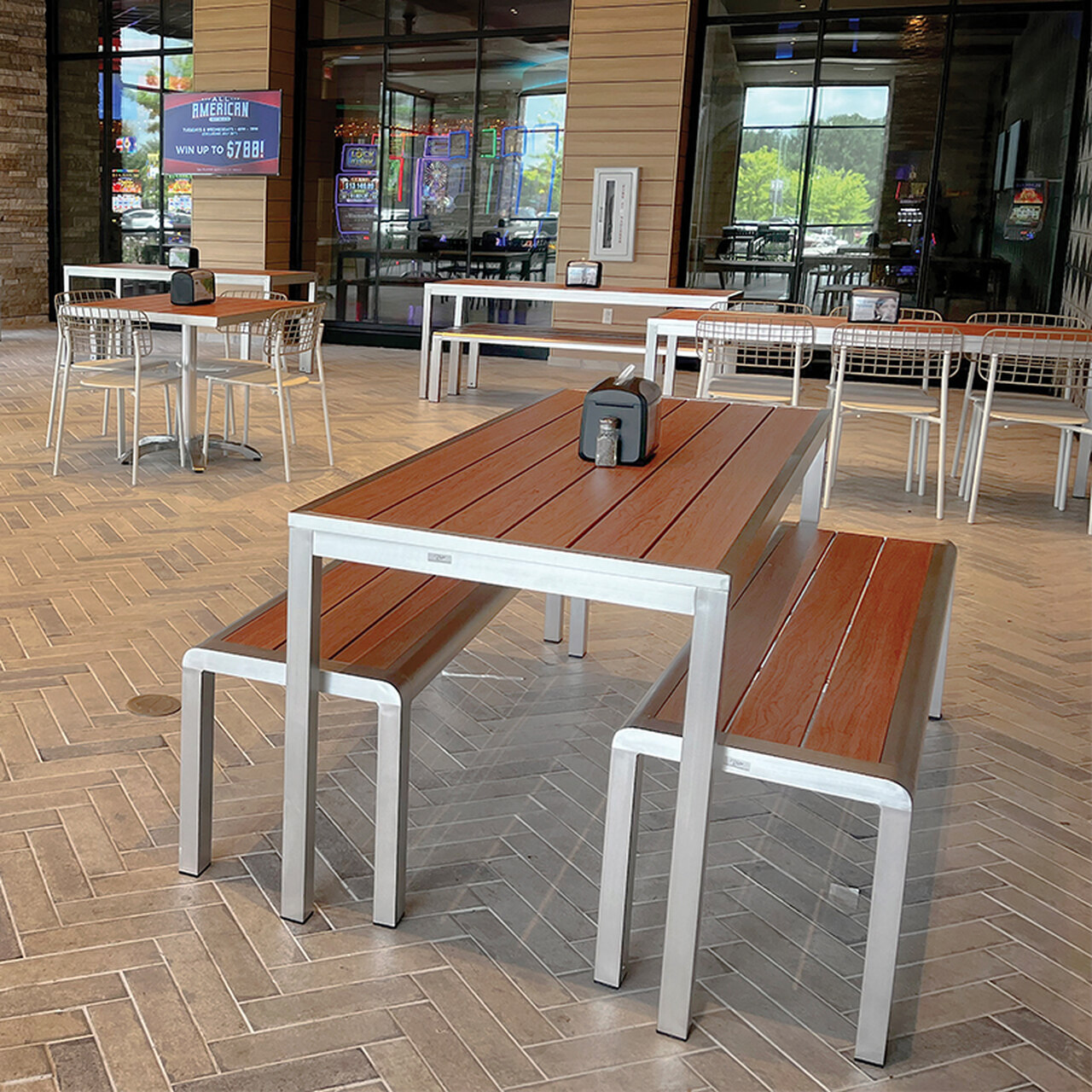outdoor dining table 2