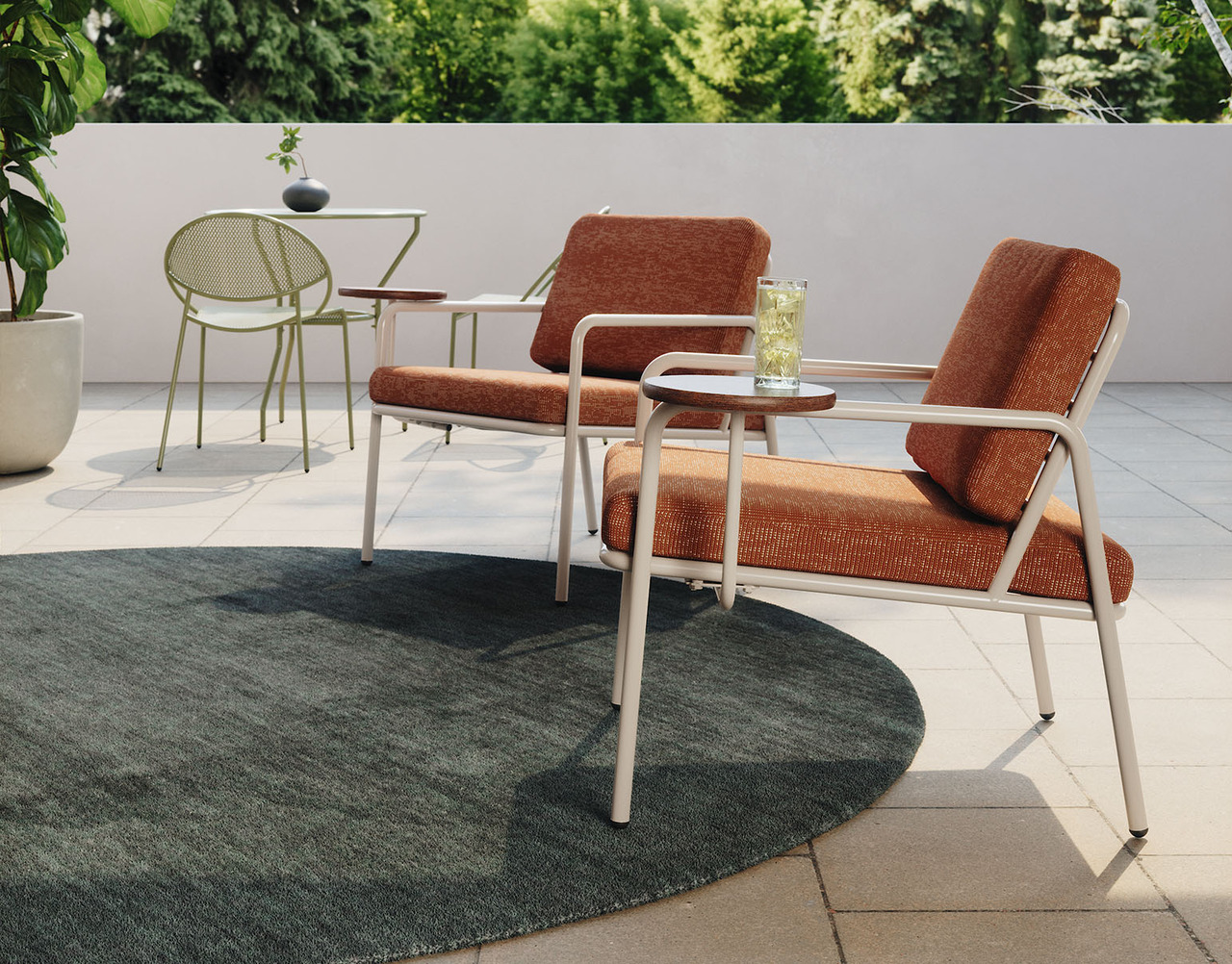 outdoor lounge chair