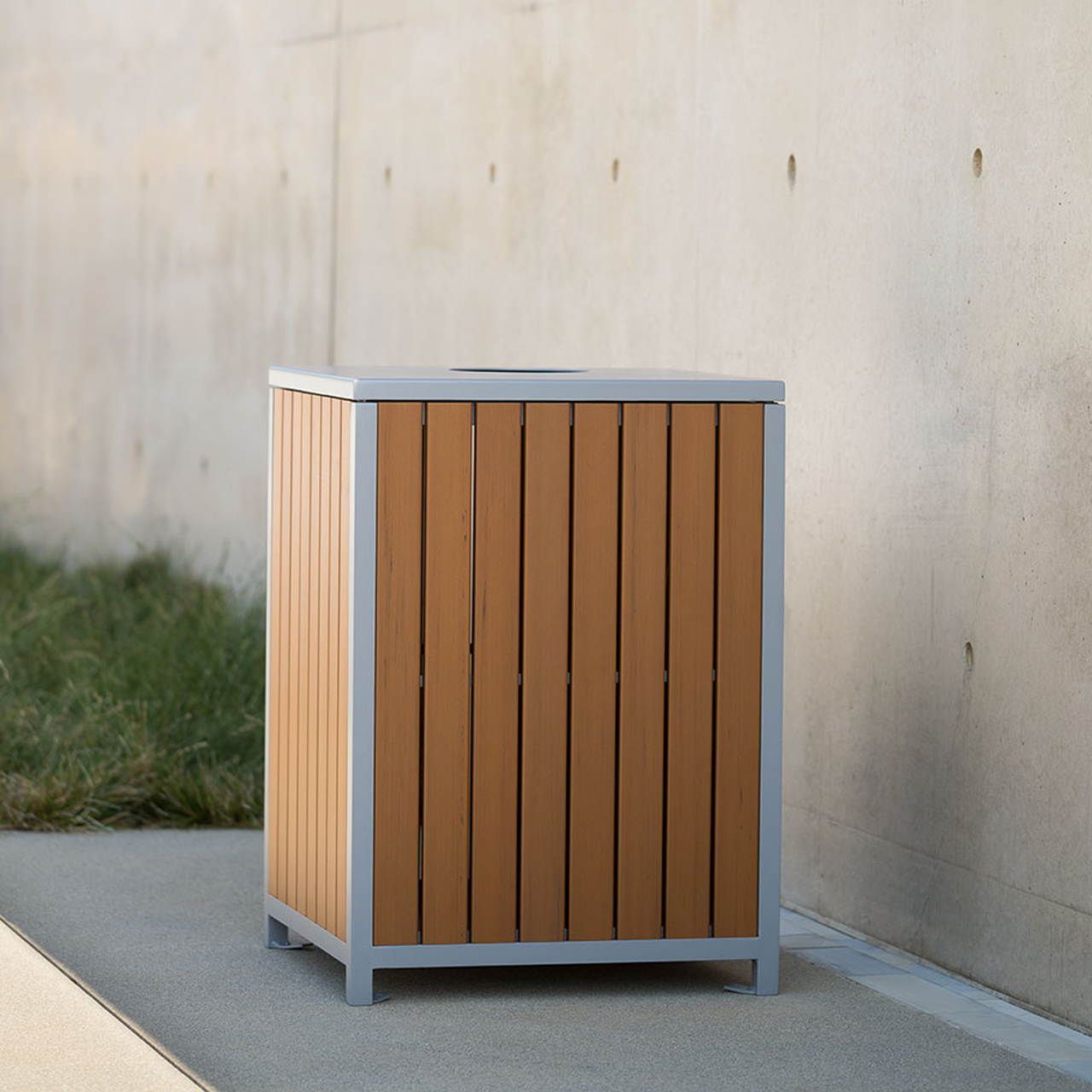 outdoor trashcan