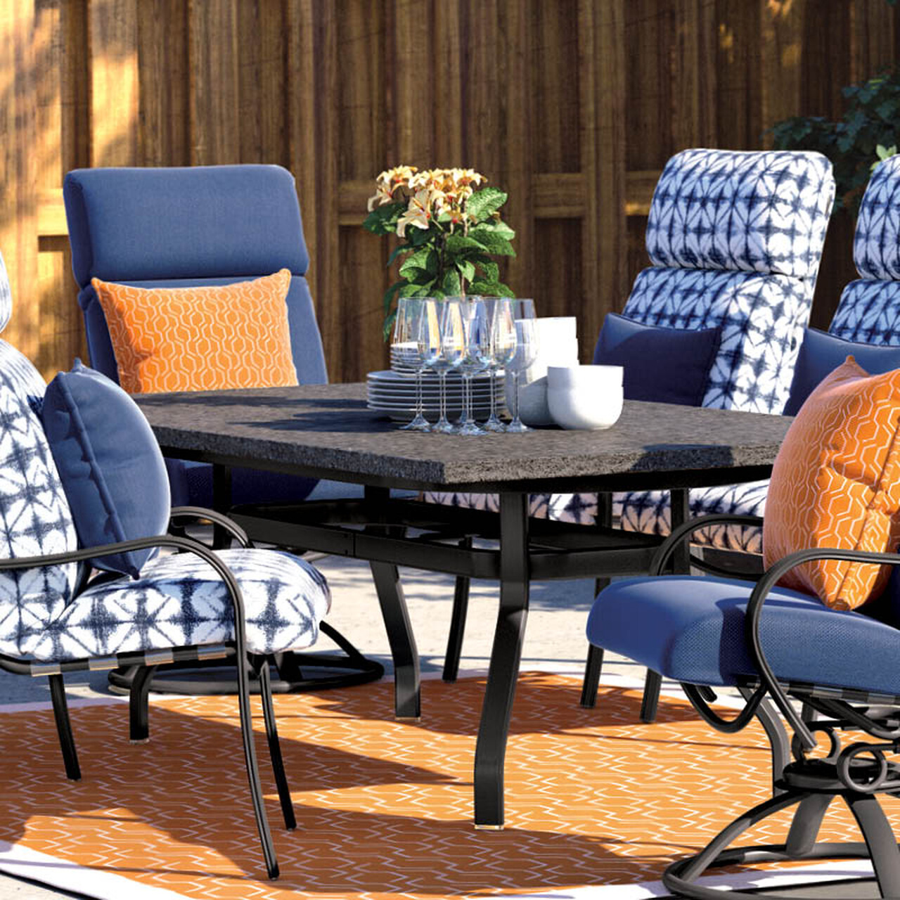 outdoor dining furniture