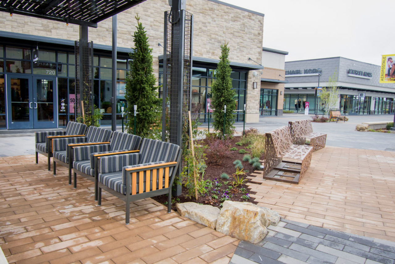 outdoor lounge 2